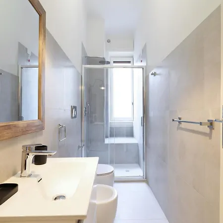 アパート Adelaide Elegant ミラノ